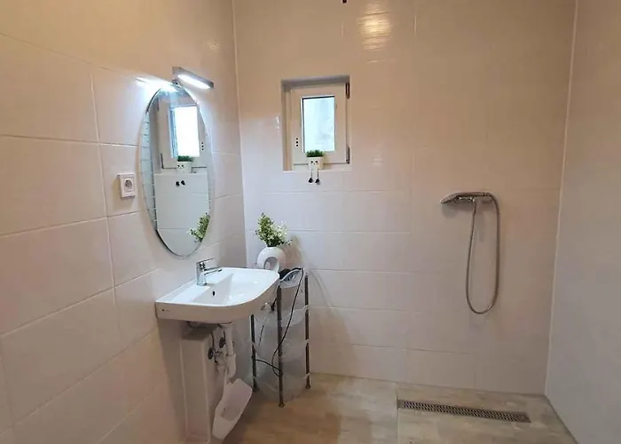 דירה In - Balaton 44083 שיופוק