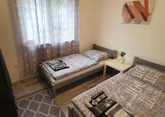 In - Balaton 44083 שיופוק